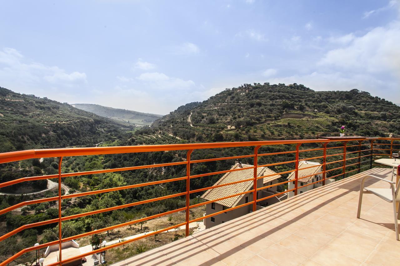 Aparthotel Estate Kares Tílisos